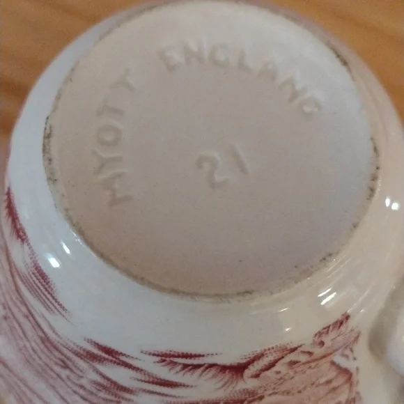 Myott's Country Life cups/saucers - Picture 5 of 10